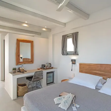 Paros Cape Νάουσα