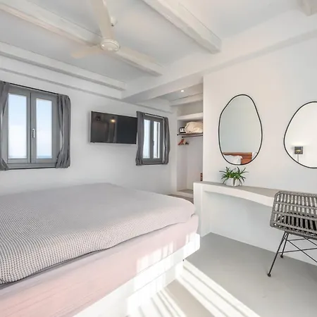 Paros Cape 나오우사