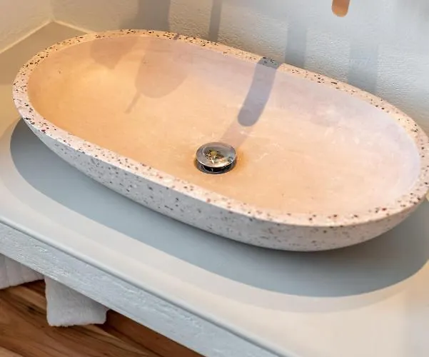 מלון דירות Paros Cape 4*