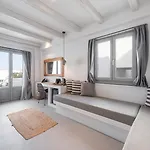 Apartahotel Paros Cape
