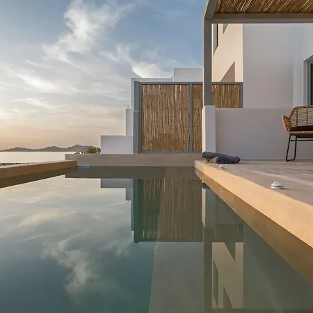 Paros Cape 4*