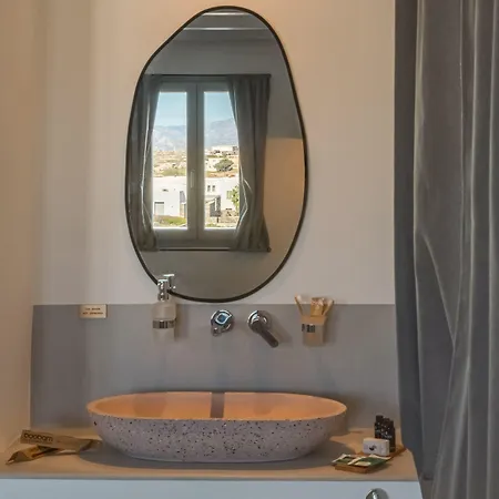 Paros Cape נאוסה